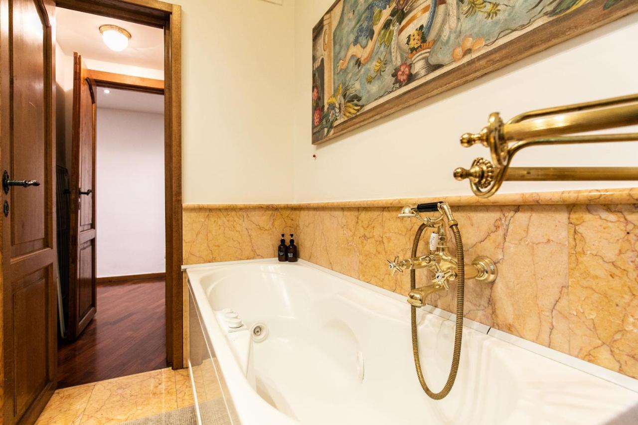 Klimt - Jacuzzi 5 Star - Luxury Design Apartment Milano Exterior foto